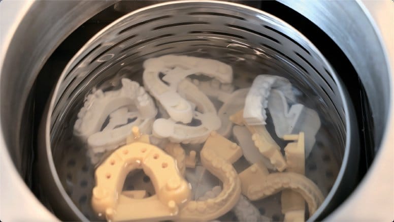 Second cleaning stage
